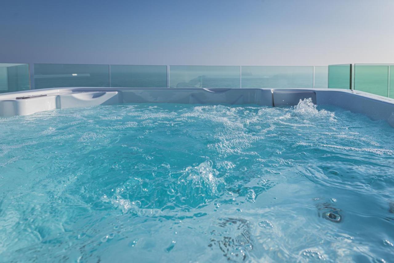 Modern Sea Front Jacuzzi Blue Sky Apartment Alicante Luaran gambar