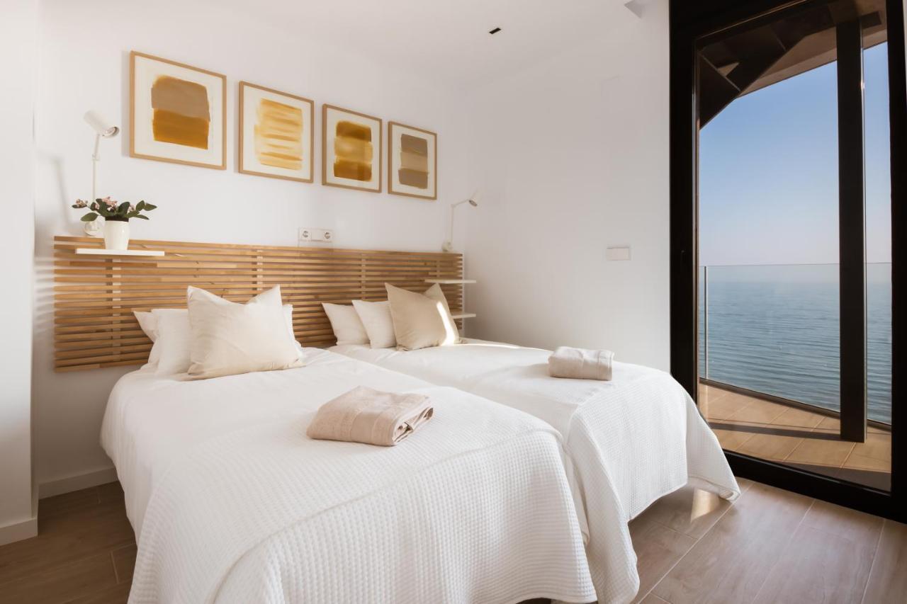 Modern Sea Front Jacuzzi Blue Sky Apartment Alicante Luaran gambar